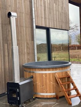 Hottub Externe kachel 160cm met kunststof rand